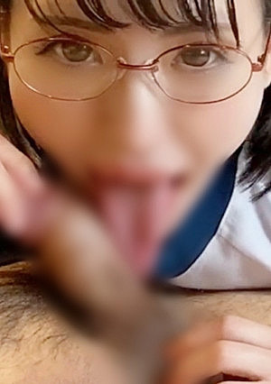 【個撮無・ここでしか見れない顔出し美女・浜辺〇波激似・エロ過ぎる全尺フェチノンストップ２連続ごっくん】説明不要のえいみちゃん似合い過ぎの体操服で長舌・神テク全開です。