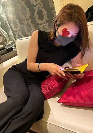 1本のおまけ動画あり Fカップの巨乳美人の人妻は語る、金と肉棒は裏切らないっと【これ流出なんですけど】