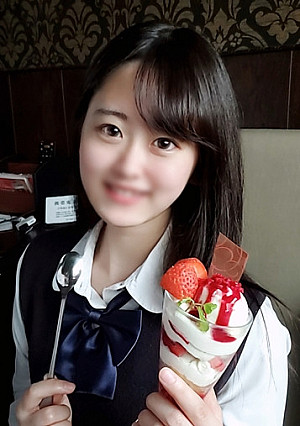 初撮影！！個数限定！【無修正】駅のホームで見た10代の絶対領域！疑うことを知らない清純女子生徒を密室に連れ込み淫行中出し！！