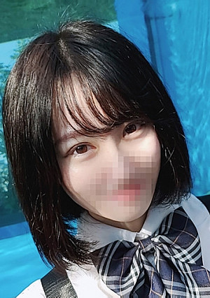 初撮影・完全顔出し！！【無修正】私立お嬢様学校に通う正統派美少女。汚れを知らない18歳の純潔な身体に2回中出し！！（長編）