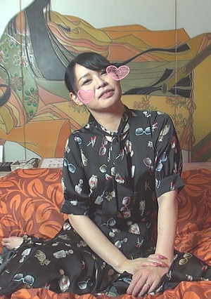 【初撮り】4人の子供＋4匹の猫　子育て美人人妻に中出し☆二連続中出しで大満足な奥さん☆「四人のうち二人は双子です」☆「母親でも女です。セックスしたい夜もありますよ」【個人撮影】ZIP付