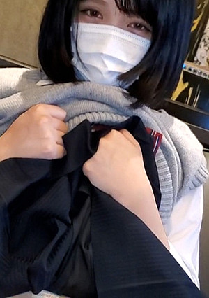 初撮影！！個数限定！【無修正】天真爛漫で従順な美少女を密室に連れ込み淫行中出し！！普段は真面目なふりして・・・（特典 初めての顔出しフェラ口内射精）