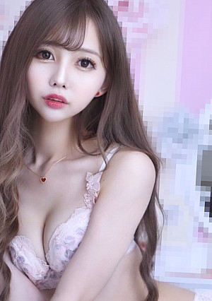 （期間限定）超ミニスカートで歩いてたエロい美女を自宅に誘って３回生中出し