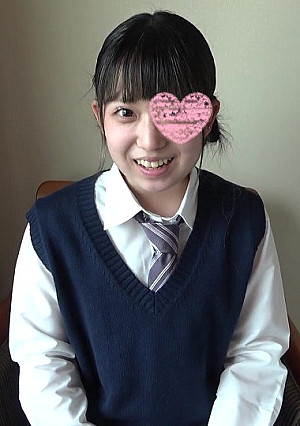 ヌードモデルならと来た小動物系美少女。華奢で小さなその体を見ていたらヤりたくなってハメ撮り交渉！！