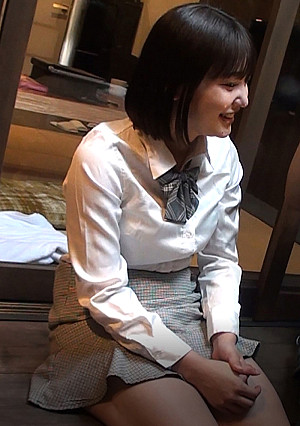 オリジナル個人撮影♥19歳女子大生♥3か月前に来ていた地元制服で来てくれたミホさん。自由奔放な性格からえっちモードに・・・。【レビュー特典あり】