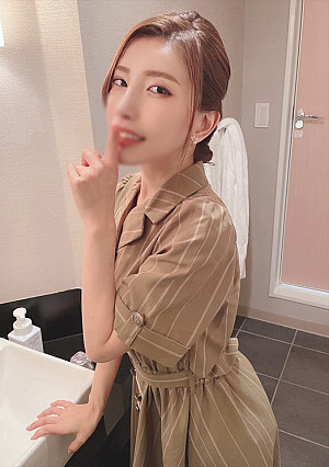 【クセ強女#025】4か国語ペラペラ高学歴スレンダー通訳さん 底抜けに明るい精飲ビッチが意識ぶっ飛ぶほどイかされ連続ザーメンごっくん変態調教♡