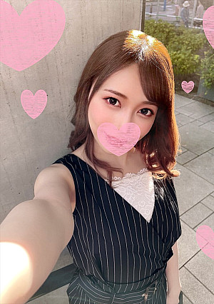【顔面偏差値80オーバー!!】元ご当地アイドル 新婚奥様26歳 濃厚ベロチューで痴女スイッチオン♡デカ尻騎乗位でザーメン搾り取る連続中出し快楽堕ち浮気映像流出