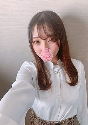 【250本完売御礼!本数限定1980】18歳で乃木坂レベルの女の子。無許可流出。名器なアイドルマンコに中出し射精し逆流する大量精子。さらに彼女初のパイズリ挟射したのだが・・・