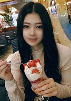 初撮影！！個数限定！【無修正】性欲を微塵にも見せない美女の正体は・・・幾度も絶頂を感じ潮を吹き身悶える敏感体に2回中出し！！シーツに地図を描いてしまう程ど淫乱だった・・・（長編）