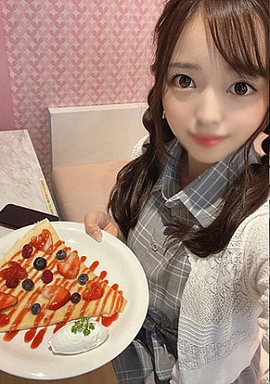 【顔出し】看護学生アイドル顔の美少女（19）勉強の合間にハメを外してハメまくり！スレンダーな体がビクビク奮わせ中出しされる流出個人撮影