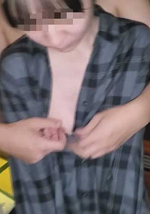 50%OFF! 【個人】ギャンブル癖のある旦那の担保にされ、汚い他人棒に強制的に生挿入され中出しされる奥さん。