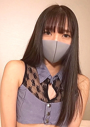 [個撮]J○東日本の新卒みなみちゃん 懲戒解雇リスクがあるはずが途中から本気で感じでしまい身バレ不可避の喘ぎ声が、、、最後は搾り取るように生中出し[レビュー特典：高画質版]