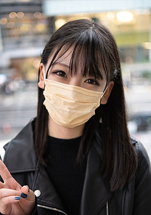 初撮影！【新シネマ画風】個数限定！【無修正】早く大人になりたくて！精一杯背伸びした黒髪現役女子大生に２回中出し・・・人生初の大量潮吹きでちょっぴり大人になれた19才！！（長編 + お正月特典新作映像）