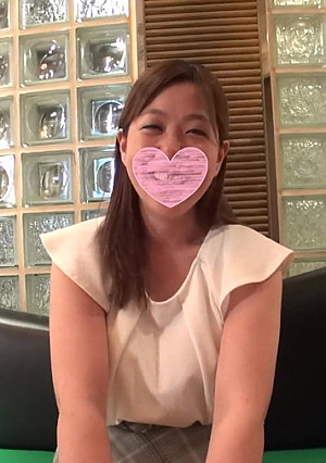 ☆初撮り☆完全顔出し☆全身性感帯のむっちり美熟女♥「こんなの初めて♥」極太チ○ポに悶絶！絶頂中出しSEX！！【個人撮影】