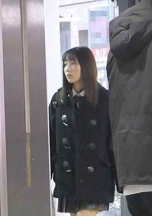 《お年玉割引第2弾》【電車チカン】★令和4年最初にして最高の美少女登場★S氏の粘着責めにスライムGカップを揺らして白目を剥きながら驚愕の22連続絶頂