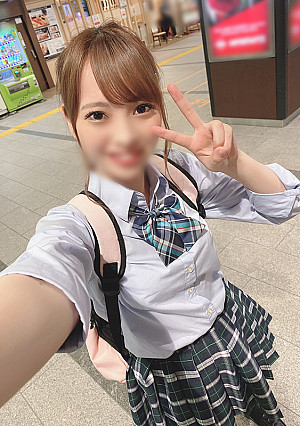 ☆おパンツ染みまみれ☆Bカップ欲求不満J系（１８）☆即ヌレ無毛おまんこをしつこくクンニ⇒ガチピストンで中イキ膣出し