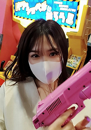 初撮影！！個数限定！【無修正】ペットショップで働く親切な美巨乳店員さんとお泊りデート・・・たぷんたぷんに揺れるFcupの敏感ボディに生まれて初めての中出し！！（長編）