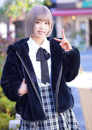 【舌ピアスろりギャル】めちゃかわ舌ピちんぽ中毒ヤリマン20歳 W鬼ちんぽイラマ＆激ピスでガンギマリ 串刺し中出しぶっかけ潮吹きキメパコでイキ狂い♡【埼玉県川越市】