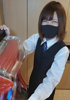 パチ屋の景品カウンターで愛嬌がよく笑顔が可愛い彼女と仕事終わりに初ハメ・中出し※本日まで特別価格