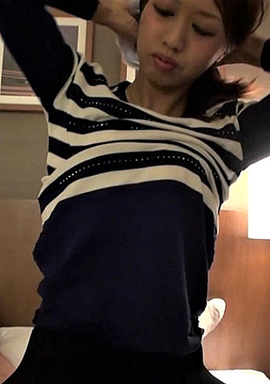 独占販売 【人妻を求めて】〈地方在住〉超スケベ顔でチンポに飢えた美人妻と3P中出し連続注入！くそエロい顔とフェラテクを十分堪能しました。