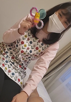裸エプロン現役保育士とマッチング赤ちゃんプレイでいたいけな身体を全身舐め回し無許可で精液発射