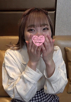 明るく素直な10代少女。天真爛漫スレンダーガールに「中はダメッ…!!!」と言われたので無視して大量中出し！