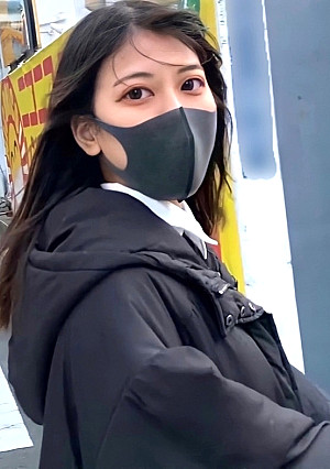 【完全顔出し】【無修正】【生ハメ】【E～Fカップ】出会い系サイトで出会ったユミちゃん!!下着姿の撮影カメラマンと称してハメ撮り強行♡レビュー特典／高画質Ver