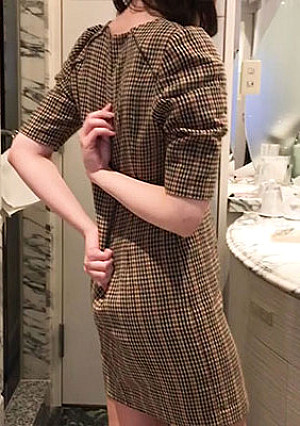 50%OFF! 【ハメ撮り・個撮】まだ洗体中の風呂場に押し入り、背後から突き倒し、精子を口に含んだことのない、無垢な人妻の口いっぱいに無洗棒の濃い白濁した精液の洗礼