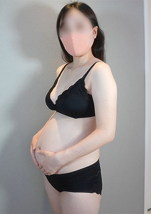 独占販売 妊娠９ヶ月、１年半前に初撮影した少女が、妊婦になって再降臨！！FC２最高妊婦登場！！超奇跡中の奇跡！！、妊娠前の経験人数２人時代から、経験人数４人の妊娠９ヶ月へ『個人撮