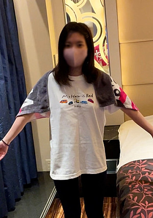 【無】垢抜けない純朴娘 めいちゃん＃２ 手作り弁当公園デート＆大好きなバンドＴシャツで着衣背徳中出しセックス【本編約２時間３０分】【※全裸開脚妄想オナニー特典あり】