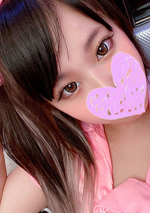 独占販売 【個人撮影】　18歳・魅力的過ぎる幼妻のセクシーナース姿に止まらない胸きゅん!! 脳がとろける様な本気のエロキスだけで脳イキ～ 超濃厚なピストンで孕ませ覚悟の種付けプレス中出しSEX!! 　人妻：有希