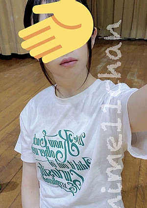 現役の高○3○生です。学校の体育館でバレないようにしてみました