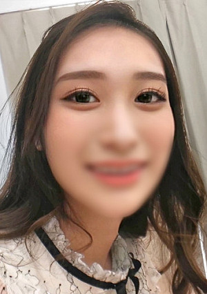 980円:個撮）現役　早●田大学②文学少女　変態オヤジのチンポを弄ぶ美人。彼氏へ渡すプレゼントを買うために応募　塩対応でも乳首はガン勃ちの爽やかお嬢様　流出（素人）