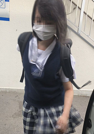 【週末限定】私立女子校黒髪美少女③学校の近くに迎えに行き駐車場でプチ露出・ホテルで挿入