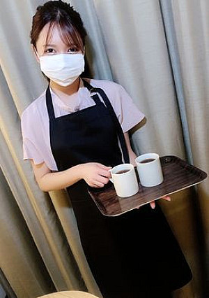 * Limited To 50 Pieces * Supporting 3P Cum Shot With That Child And Two Men With Black Hair In A Cafe Part-time Job