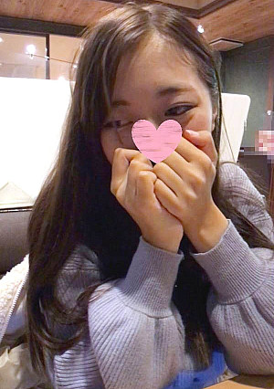 独占販売 【無・素人個撮】昨年出会った一番エグいドM娘を連れ回し店内露出リモバイ責めから初の路上青姦で池ができる程ハメ潮絶頂させ室内で束縛で虐めまくる！弾け飛ぶ昇天エビ反り絶頂の連続でぶっ壊れるまで2回中出し！