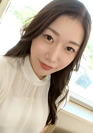 【初撮り】【美白裸体】【清楚顔を歪ませて】おしとやかそうな美白スレンダー受付嬢。細腰をしならせ、大好きなバックで奥まで進撃されれば、大きな声で絶頂を告げ.. ネットでAV応募→AV体験撮影 1627