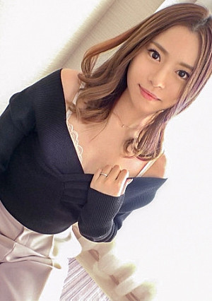 【初撮り】【奇跡の33歳】【美しい桃尻】類い稀なる美貌を携えたSEX大好き人妻美容師が登場。大股開きの騎乗位で結合部を露わにしながら快楽に美顔を蕩けさせて.. ネットでAV応募→AV体験撮影 1695