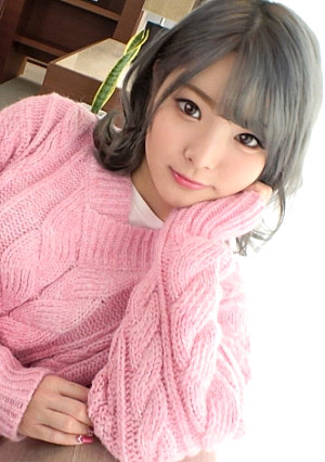 【初撮り】【恥ずかしがり屋ギャル】【敏感早漏体質】派手な見た目とは裏腹に乙女っぽさが滲むギャル系美容師。言葉責めに頬を赤らめながらも秘部を濡らし、激ピストンに連続絶頂してしまう。 ネットでAV応募→AV体験撮影 1749