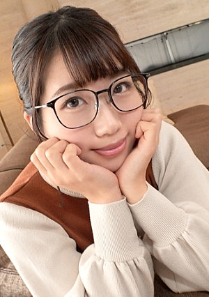 【初撮り】【メガネ女子】【濃厚がっつきフェラ】真面目そうに見えてハメ潮を連発する敏感むっつりスケベっ娘を発掘。男根でいっぱい突かれ限界突破した激濡れオマ○コは、愛液を止めどもなく垂れ流していき.. ネットでAV応募→AV体験撮影 1782